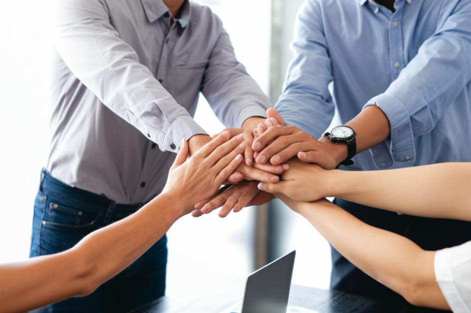 Tuyệt Chiêu Giữ Chân Nhân Viên Giỏi: Bí Quyết Thành Công Cho Doanh Nghiệp 1 Tuyệt Chiêu Giữ Chân Nhân Viên Giỏi: Bí Quyết Thành Công Cho Doanh Nghiệp