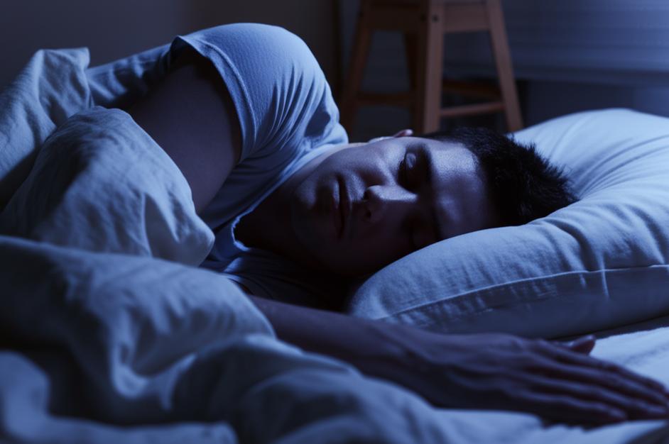 Người khó ngủ ban đêm.