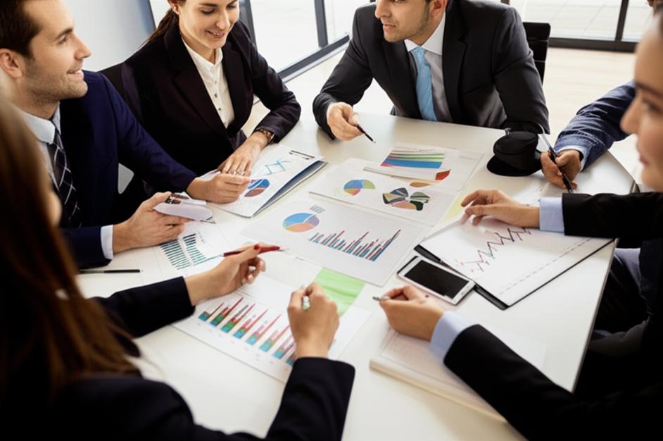 Cuộc họp đàm phán chuyên nghiệp.