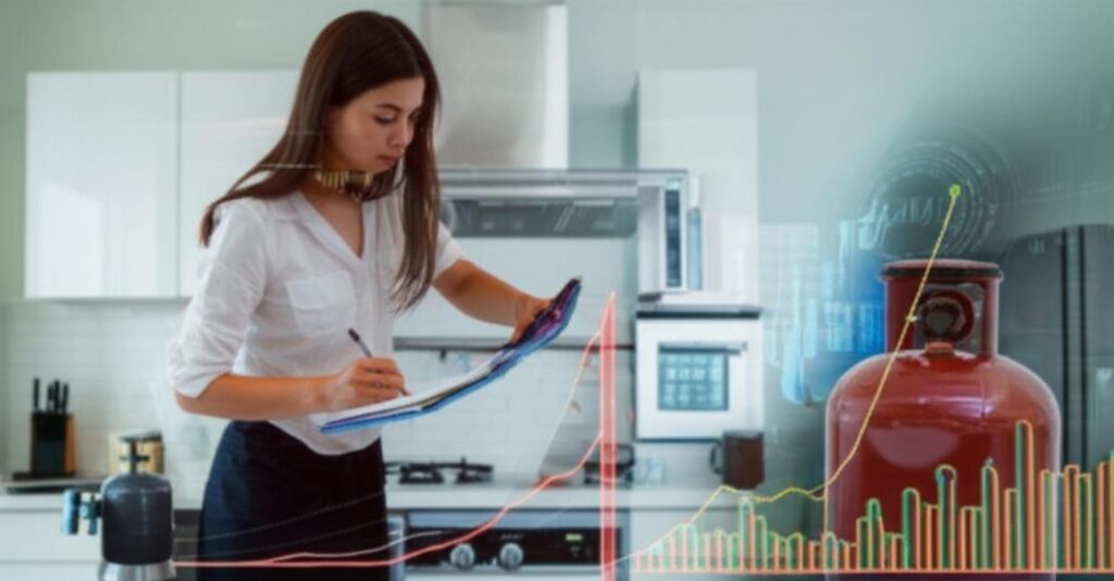 Người phụ nữ kiểm tra bình gas và ghi chép, biểu đồ giá gas.