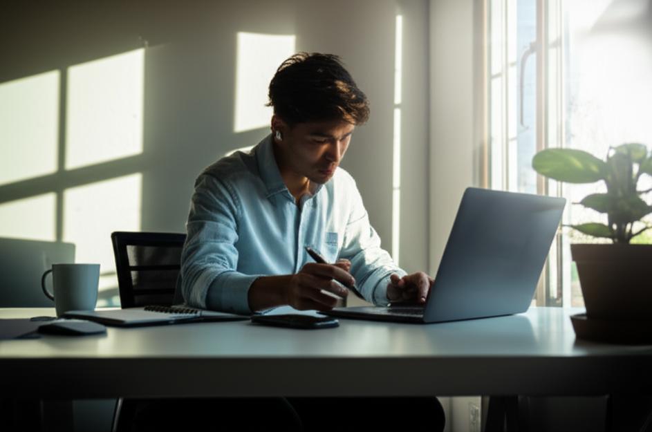 Hành trình chinh phục đỉnh cao của sự xuất sắc.