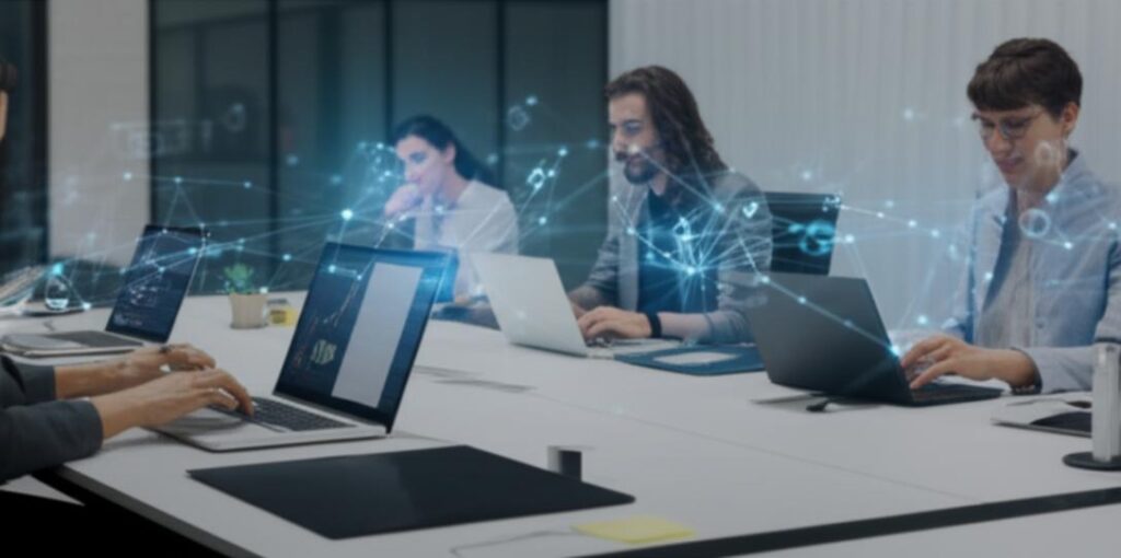 Quản Lý Doanh Nghiệp Ảo: Bí Quyết Tối Ưu Hoạt Động Kinh Doanh Thời Đại Số 4 Mạng lưới doanh nghiệp ảo với nhân viên làm việc từ xa hiệu quả.