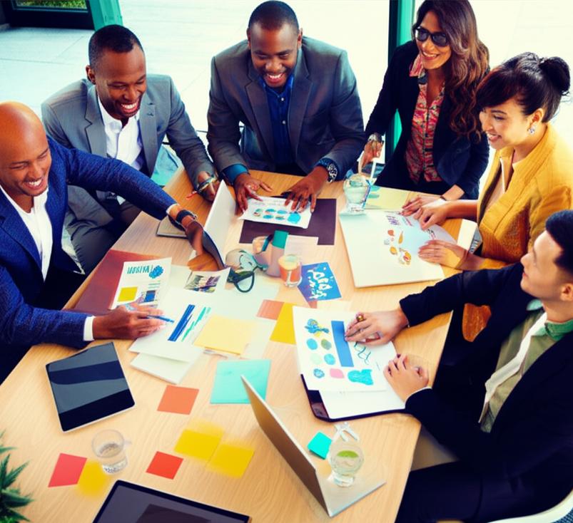 Nhóm người thảo luận giải quyết vấn đề hiệu quả.