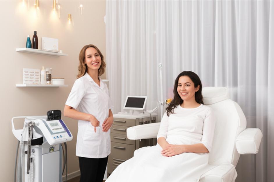 Viện Thẩm Mỹ Uy Tín: Lựa Chọn Thông Minh Cho Sắc Đẹp An Toàn Và Hiệu Quả 3 Không gian viện thẩm mỹ hiện đại, sang trọng, an toàn.