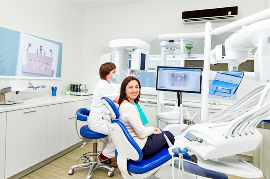 Phòng Khám Nha Khoa Hiện Đại: Bí Quyết Chăm Sóc Răng Miệng Toàn Diện Cho Nụ Cười Tỏa Sáng 1 Phòng Khám Nha Khoa Hiện Đại: Bí Quyết Chăm Sóc Răng Miệng Toàn Diện Cho Nụ Cười Tỏa Sáng